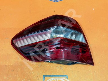Фонарь задний левый MERCEDES-BENZ M-класс W164 рестайлинг (2008 - 2011) — Разборка Мерседес