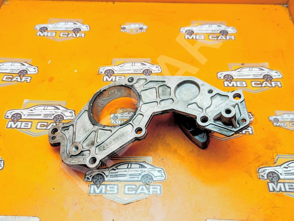 Крышка передняя ГБЦ MERCEDES-BENZ V-класс W639 (2003 - 2014) фото 1 &mdash; Разборка Мерседес