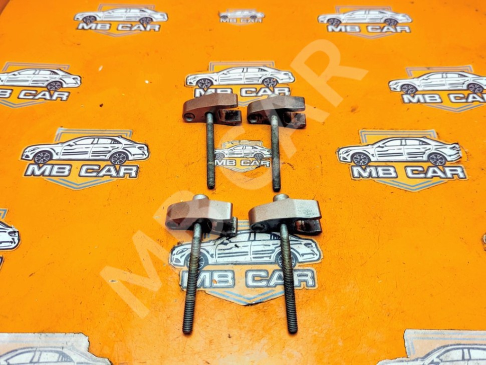 Кронштейн крепления форсунок MERCEDES-BENZ V-класс W639 (2003 - 2014) фото 1 &mdash; Разборка Мерседес