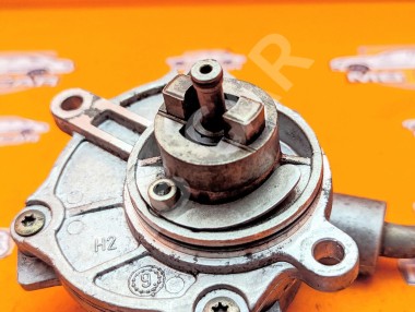 Насос вакуумный MERCEDES-BENZ E-класс W210/S210 рестайлинг (1999 - 2003) — Разборка Мерседес