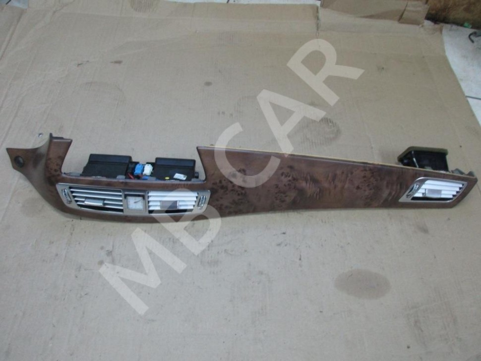 Воздуховод центральный MERCEDES-BENZ CLS-класс C218/X218 (2010 - 2014) фото 1 — Разборка Мерседес