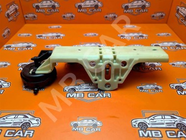 Механизм подголовника MERCEDES-BENZ S-класс W220 (1998 - 2005) — Разборка Мерседес