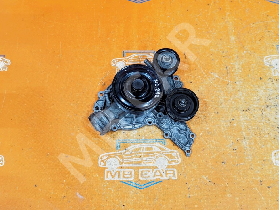 Помпа MERCEDES-BENZ C-класс W203/S203/CL203 рестайлинг (2004 - 2008) фото 1 — Разборка Мерседес