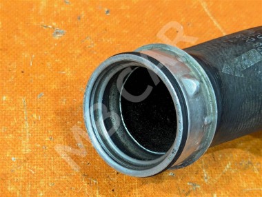 Патрубок интеркулера MERCEDES-BENZ C-класс W203/S203/CL203 (2000 - 2004) — Разборка Мерседес