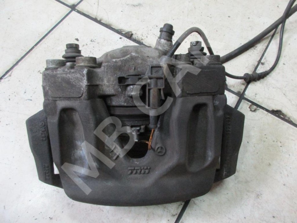 Суппорт передний правый MERCEDES-BENZ E-класс W212/S212/C207/A207 рестайлинг (2013 - 2016) фото 1 — Разборка Мерседес