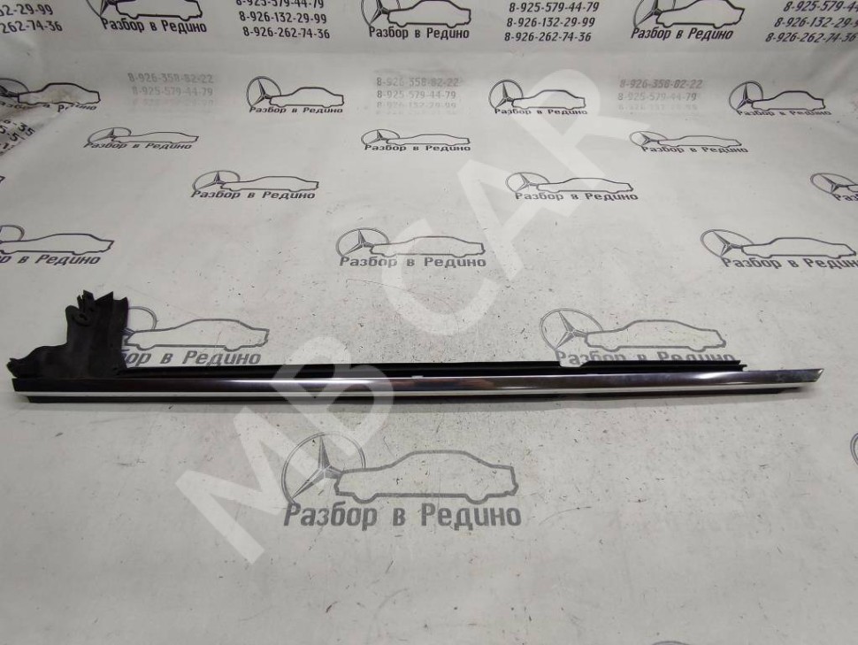 Молдинг стекла двери MERCEDES-BENZ CLS-класс C219 (2004 - 2008) фото 1 — Разборка Мерседес
