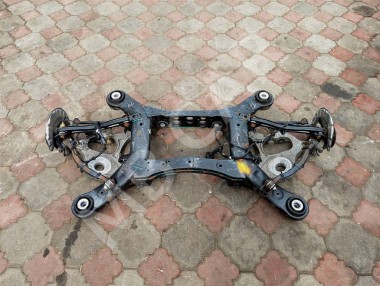 Подрамник задний MERCEDES-BENZ GLE-класс W166 (2015 - 2018) — Разборка Мерседес