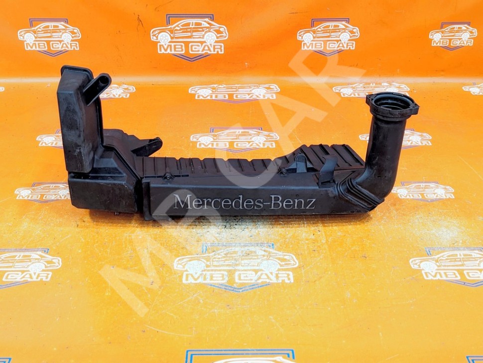 Корпус воздушного фильтра MERCEDES-BENZ C-класс W203/S203/CL203 (2000 - 2004) фото 1 — Разборка Мерседес