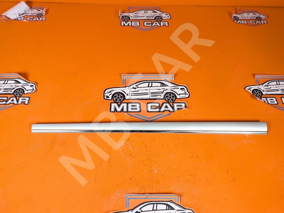 Молдинг двери MERCEDES-BENZ S-класс W220 (1998 - 2005) фото 1 &mdash; Разборка Мерседес