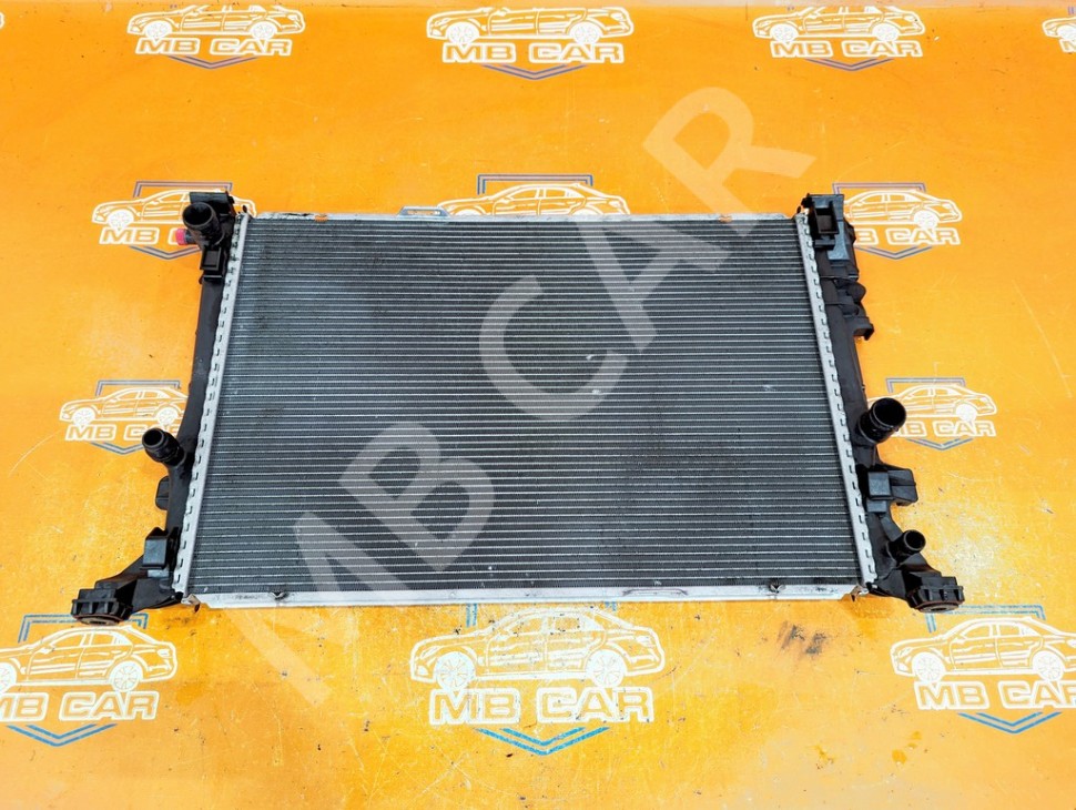 Радиатор MERCEDES-BENZ A-класс W176 (2012 - 2015) фото 1 — Разборка Мерседес