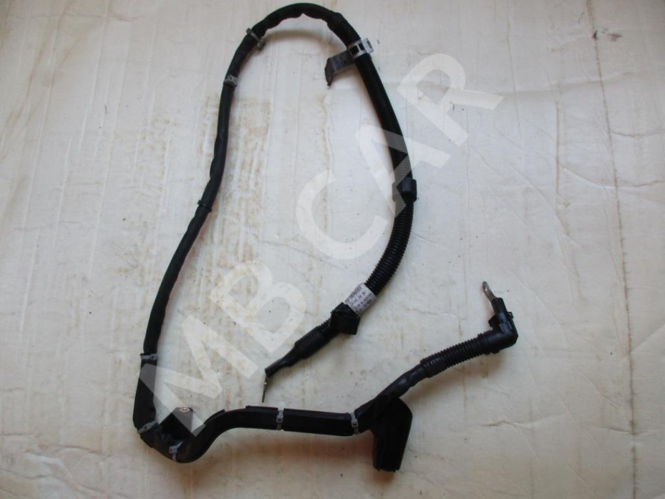 Провод генератора MERCEDES-BENZ C-класс W205/S205/C205/A205 (2014 - 2018) фото 1 — Разборка Мерседес