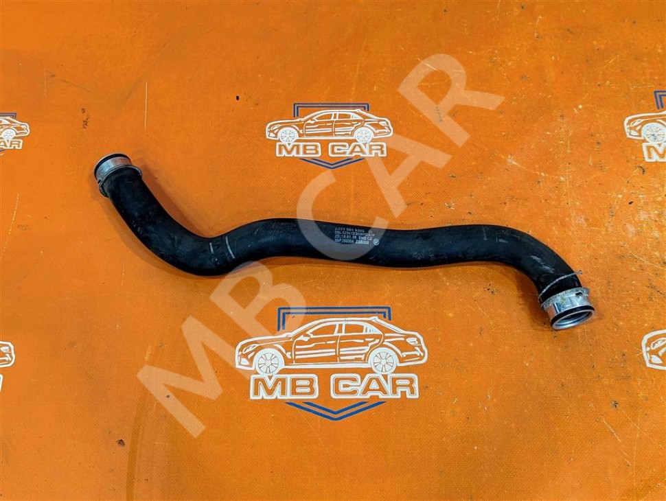 Патрубок радиатора MERCEDES-BENZ E-класс W211/S211 (2002 - 2006) фото 1 &mdash; Разборка Мерседес