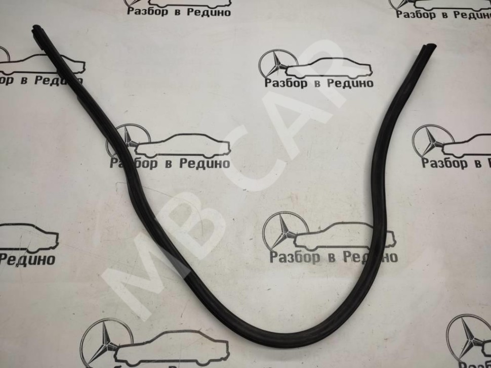 Уплотнитель моторного отсека MERCEDES-BENZ S-класс W220 рестайлинг (2002 - 2005) фото 1 — Разборка Мерседес