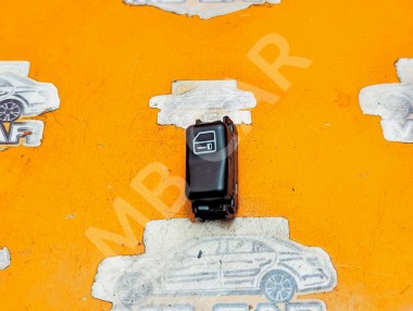 Кнопка центрального замка MERCEDES-BENZ C-класс W202/S202 (1993 - 1997) &mdash; Разборка Мерседес