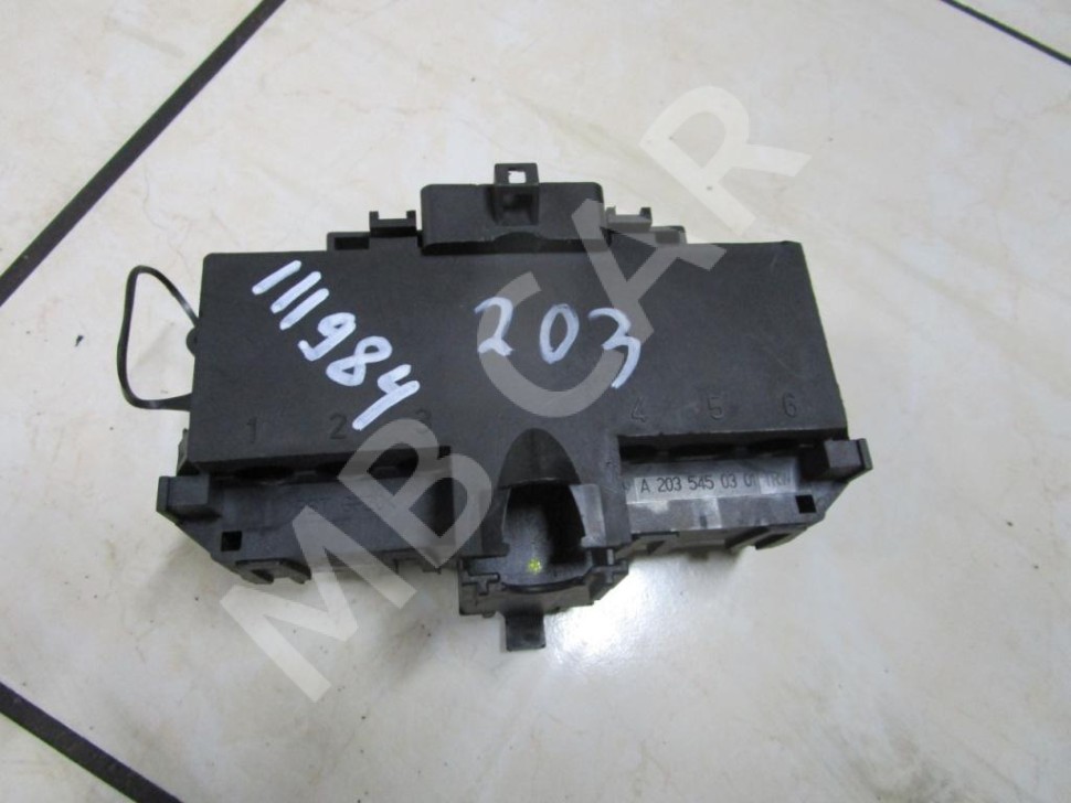 Блок предохранителей MERCEDES-BENZ C-класс W203/S203/CL203 (2000 - 2004) фото 1 — Разборка Мерседес