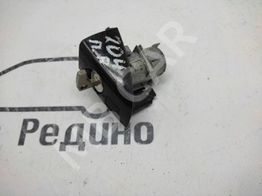 Личинки дверей MERCEDES-BENZ C-класс AMG W204/S204/С204 рестайлинг (2011 - 2015) — Разборка Мерседес