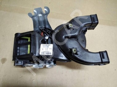 Моторчик печки MERCEDES-BENZ GLE-класс AMG W166 (2015 - 2019) — Разборка Мерседес