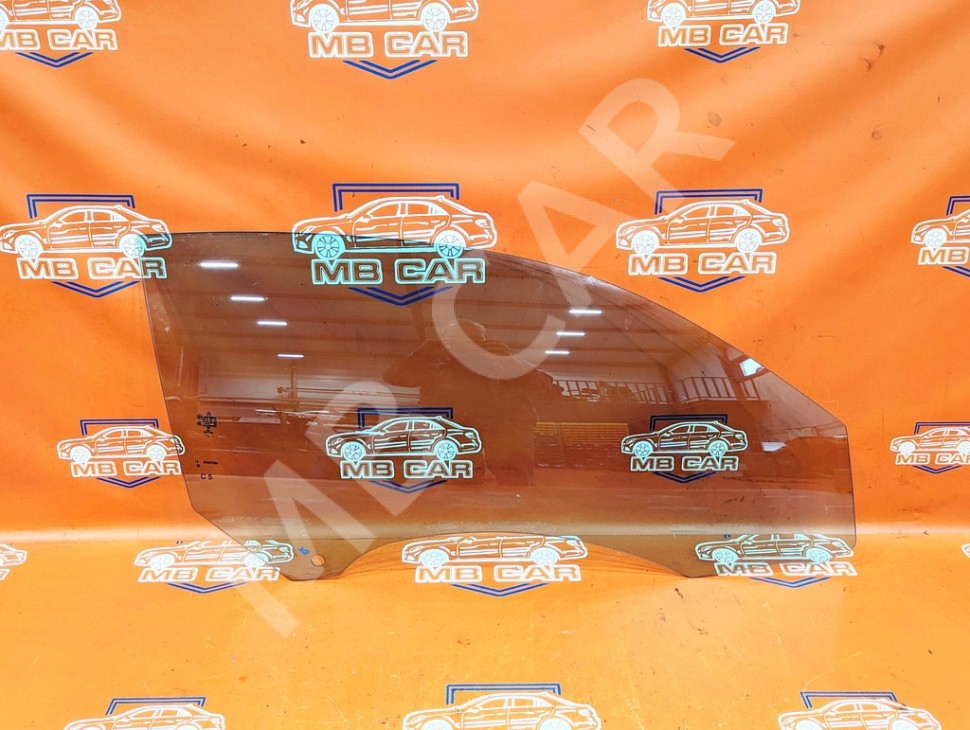 Стекло переднее правое MERCEDES-BENZ C-класс W205/S205/C205/A205 (2014 - 2018) фото 1 — Разборка Мерседес