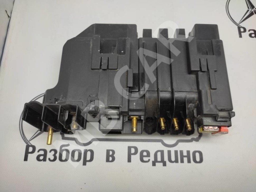 Блок предохранителей MERCEDES-BENZ S-класс W221 (2005 - 2009) фото 1 — Разборка Мерседес