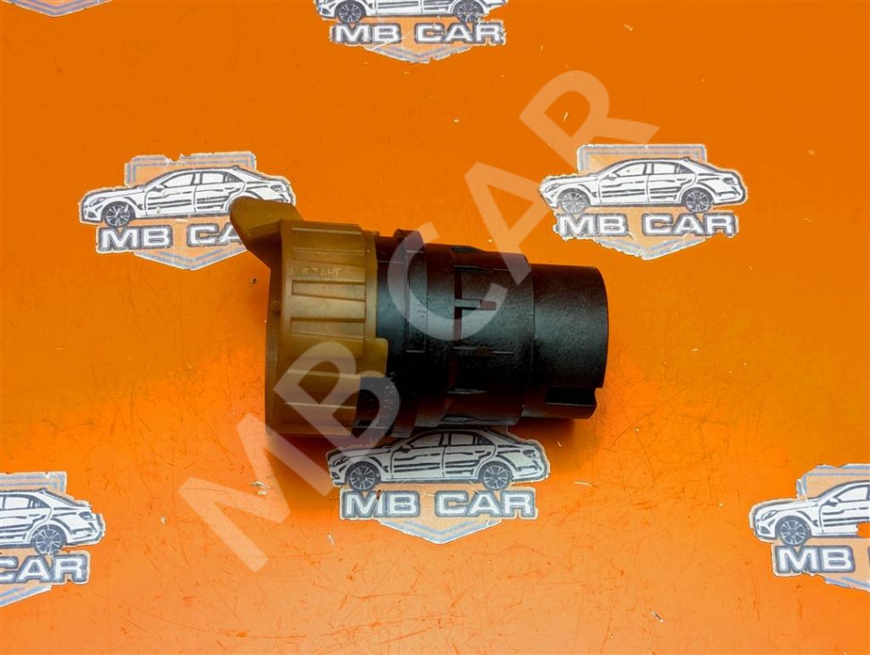 Разъем MERCEDES-BENZ E-класс W211/S211 (2002 - 2006) фото 1 &mdash; Разборка Мерседес