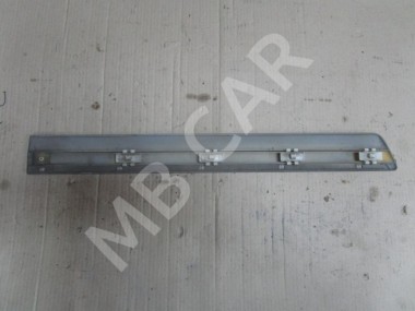 Молдинг двери MERCEDES-BENZ E-класс W210/S210 (1995 - 1999) — Разборка Мерседес