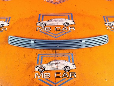Решетка капота MERCEDES-BENZ C-класс W203/S203/CL203 рестайлинг (2004 - 2008) C 220 CDI 2.2 AT (150 л.с.) &mdash; Разборка Мерседес