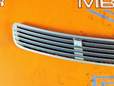 Решетка капота MERCEDES-BENZ C-класс W203/S203/CL203 рестайлинг (2004 - 2008) C 220 CDI 2.2 AT (150 л.с.) &mdash; Разборка Мерседес