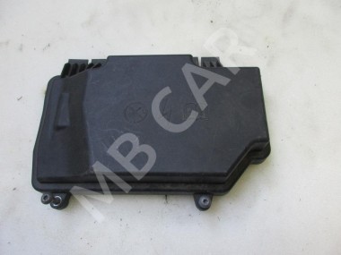 Крышка блока предохранителей MERCEDES-BENZ C-класс W205/S205/C205/A205 (2014 - 2018) — Разборка Мерседес