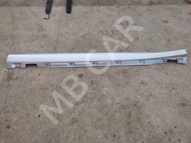 Порог пластиковый правый MERCEDES-BENZ R-класс W251 (2005 - 2007) — Разборка Мерседес