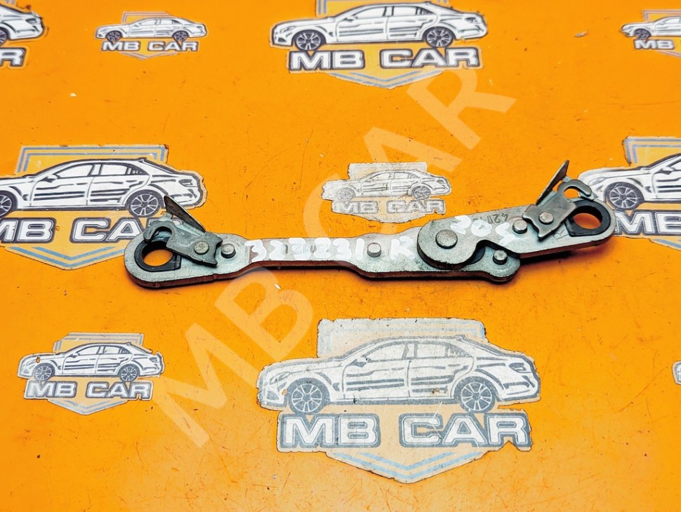 Петля капота MERCEDES-BENZ C-класс W204/S204/С204 рестайлинг (2011 - 2015) фото 1 &mdash; Разборка Мерседес