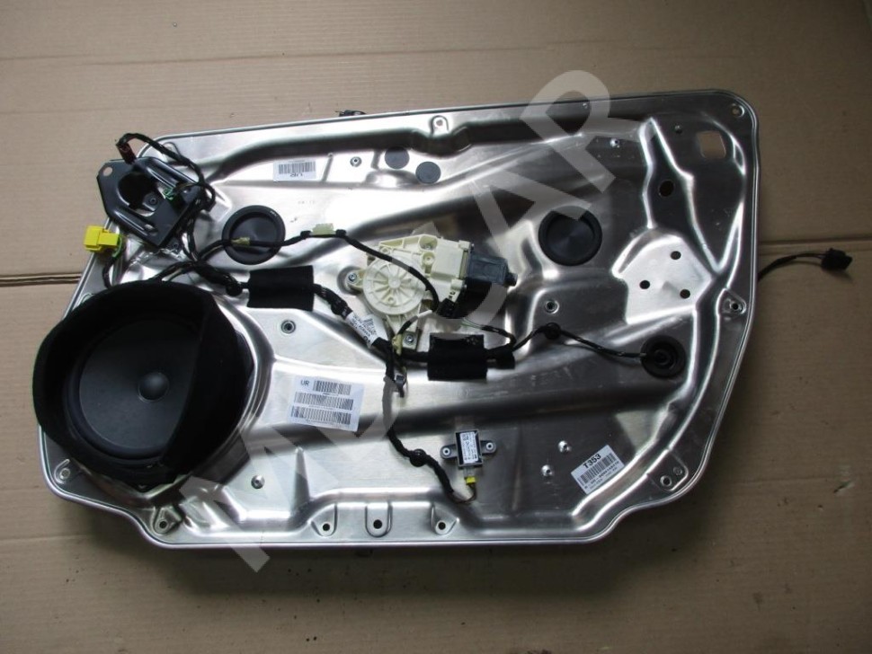 Стеклоподъемник передний правый MERCEDES-BENZ C-класс W204/S204 (2006 - 2011) фото 1 — Разборка Мерседес
