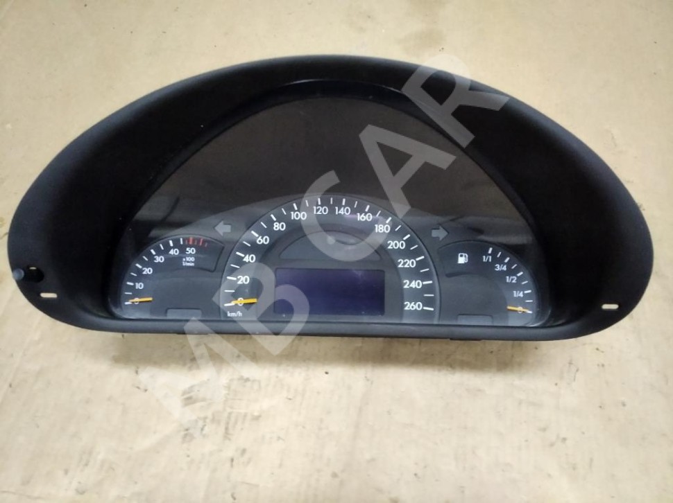 Щиток приборов MERCEDES-BENZ C-класс W203/S203/CL203 (2000 - 2004) фото 1 &mdash; Разборка Мерседес