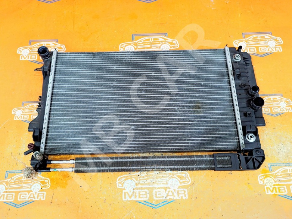 Радиатор MERCEDES-BENZ V-класс W639 (2003 - 2014) фото 1 — Разборка Мерседес
