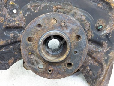 Кулак поворотный передний правый MERCEDES-BENZ M-класс W164 (2005 - 2008) — Разборка Мерседес