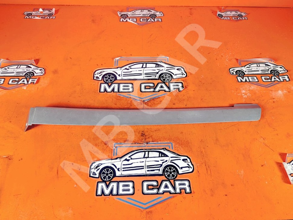 Крышка шины сдвижной двери MERCEDES-BENZ V-класс W639 (2003 - 2014) фото 1 &mdash; Разборка Мерседес