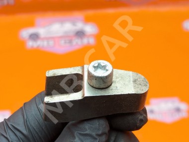 Кронштейн крепления форсунок MERCEDES-BENZ M-класс W163 рестайлинг (2001 - 2005) &mdash; Разборка Мерседес