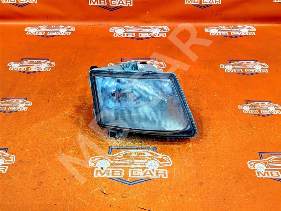Фара правая MERCEDES-BENZ Vito W638 (1996 - 2003) фото 1 — Разборка Мерседес