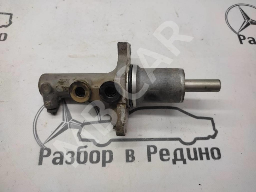 Главный тормозной цилиндр MERCEDES-BENZ Sprinter W906 (2006 - 2019) фото 1 — Разборка Мерседес