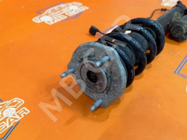 Стойка передняя MERCEDES-BENZ C-класс AMG W205/S205/C205/A205 (2014 - 2018) — Разборка Мерседес