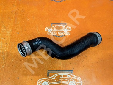 Патрубок интеркулера MERCEDES-BENZ C-класс W203/S203/CL203 (2000 - 2004) — Разборка Мерседес