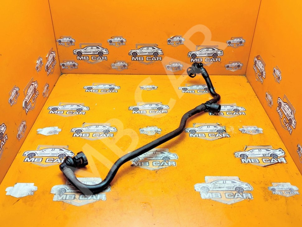 Трубка вакуумная MERCEDES-BENZ C-класс W204/S204/С204 рестайлинг (2011 - 2015) фото 1 &mdash; Разборка Мерседес