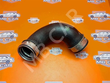 Патрубок интеркулера MERCEDES-BENZ C-класс W203/S203/CL203 (2000 - 2004) — Разборка Мерседес
