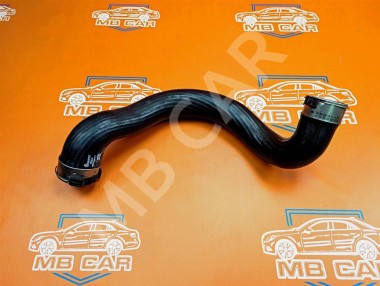 Патрубок интеркулера MERCEDES-BENZ C-класс W204/S204 (2006 - 2011) — Разборка Мерседес
