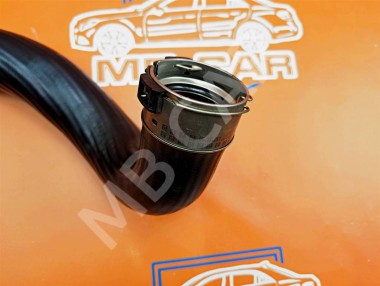 Патрубок интеркулера MERCEDES-BENZ C-класс W204/S204 (2006 - 2011) — Разборка Мерседес