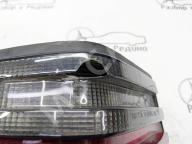 Фонарь задний левый MERCEDES-BENZ W124 W124/S124/C124/A124 (1984 - 1993) — Разборка Мерседес