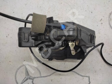 Замок двери задней левой MERCEDES-BENZ CLS-класс C219 (2004 - 2008) — Разборка Мерседес