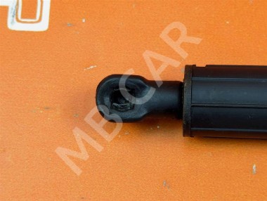 Амортизатор крышки багажника MERCEDES-BENZ M-класс W164 рестайлинг (2008 - 2011) — Разборка Мерседес