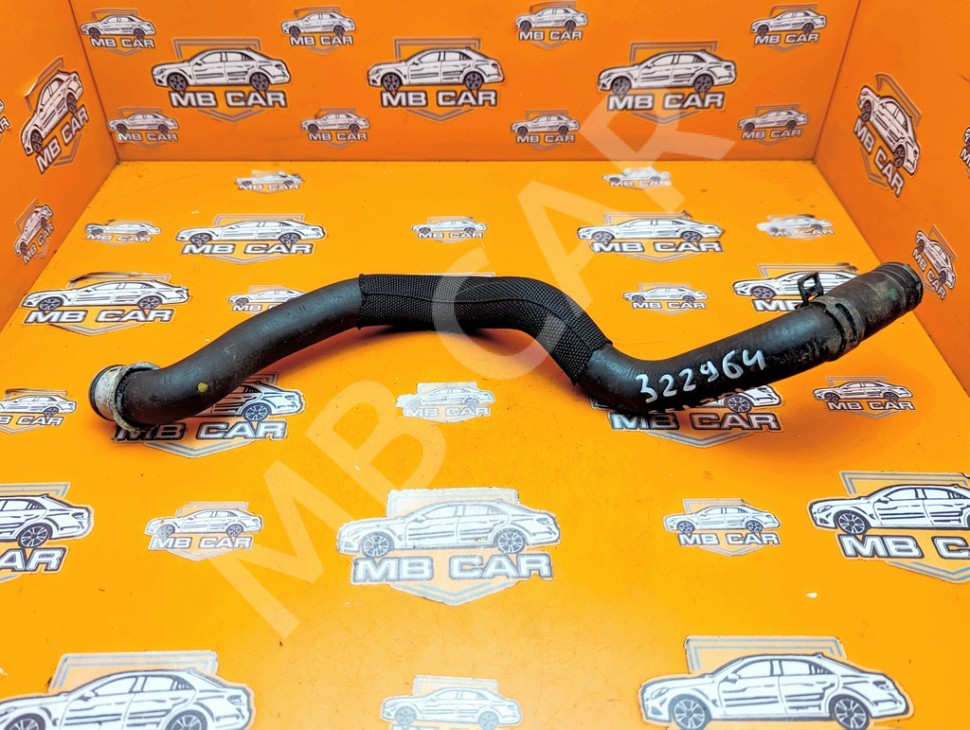 Патрубок ОЖ MERCEDES-BENZ C-класс W204/S204/С204 рестайлинг (2011 - 2015) фото 1 &mdash; Разборка Мерседес