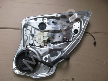 Стеклоподъемник задний правый MERCEDES-BENZ C-класс W204/S204 (2006 - 2011) — Разборка Мерседес
