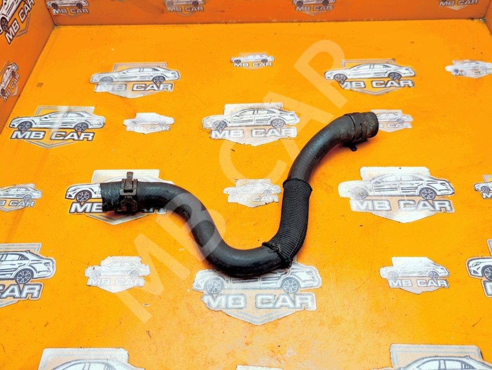 Патрубок ОЖ MERCEDES-BENZ B-класс W245 (2005 - 2009) фото 1 &mdash; Разборка Мерседес